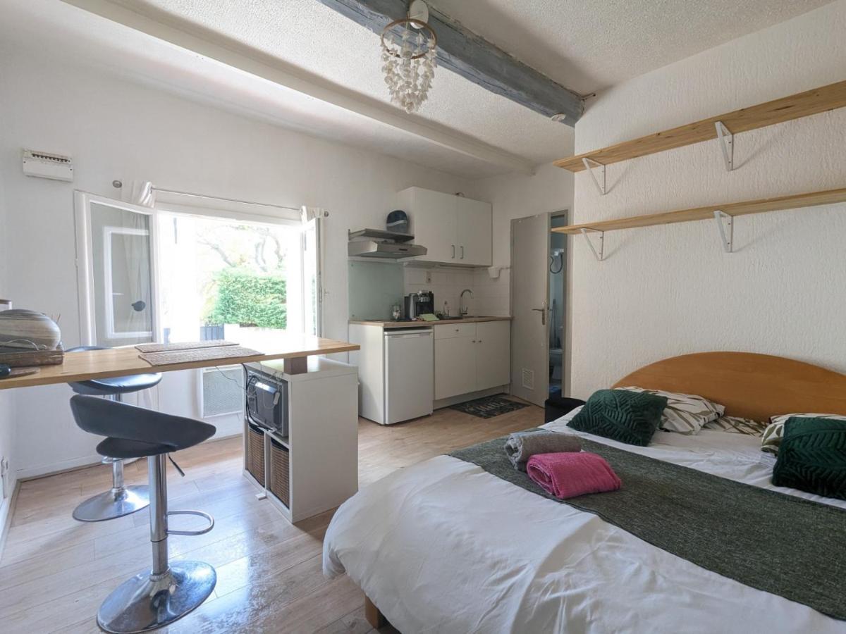 Studio Avec Parking Tout A Pied Et Calme Bandol Exterior foto