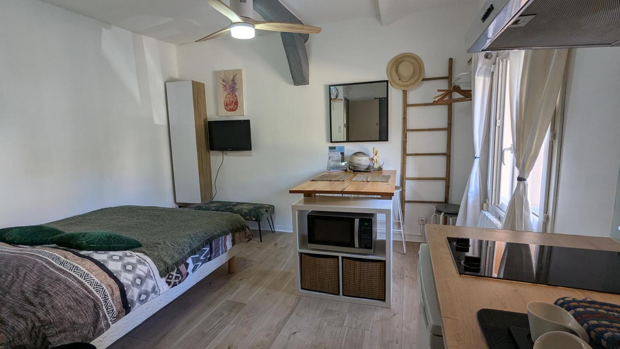 Studio Avec Parking Tout A Pied Et Calme Bandol Exterior foto